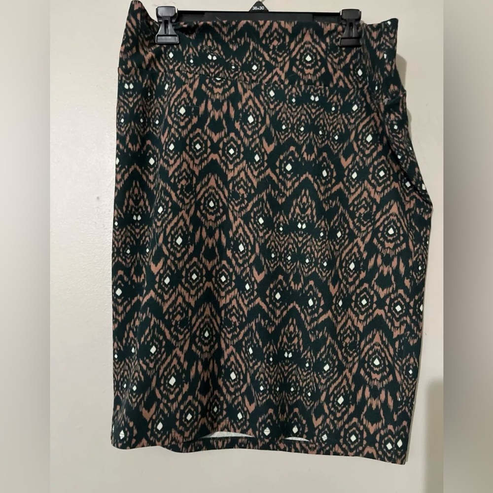 507 LuLaRoe Cassie Skirt XL NWT Pink And Green Pattern